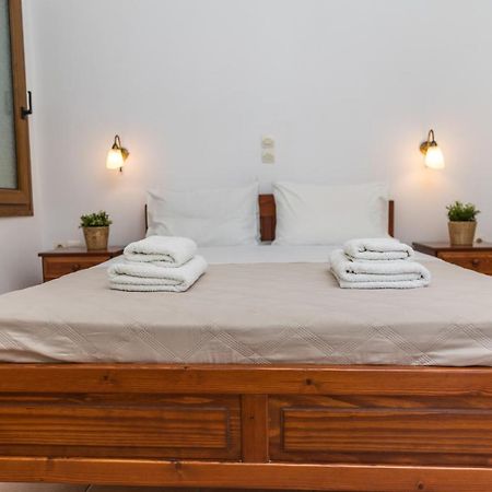 Aqua Naxos Apartments & Suites อาโยส โพรโกปิออส ภายนอก รูปภาพ