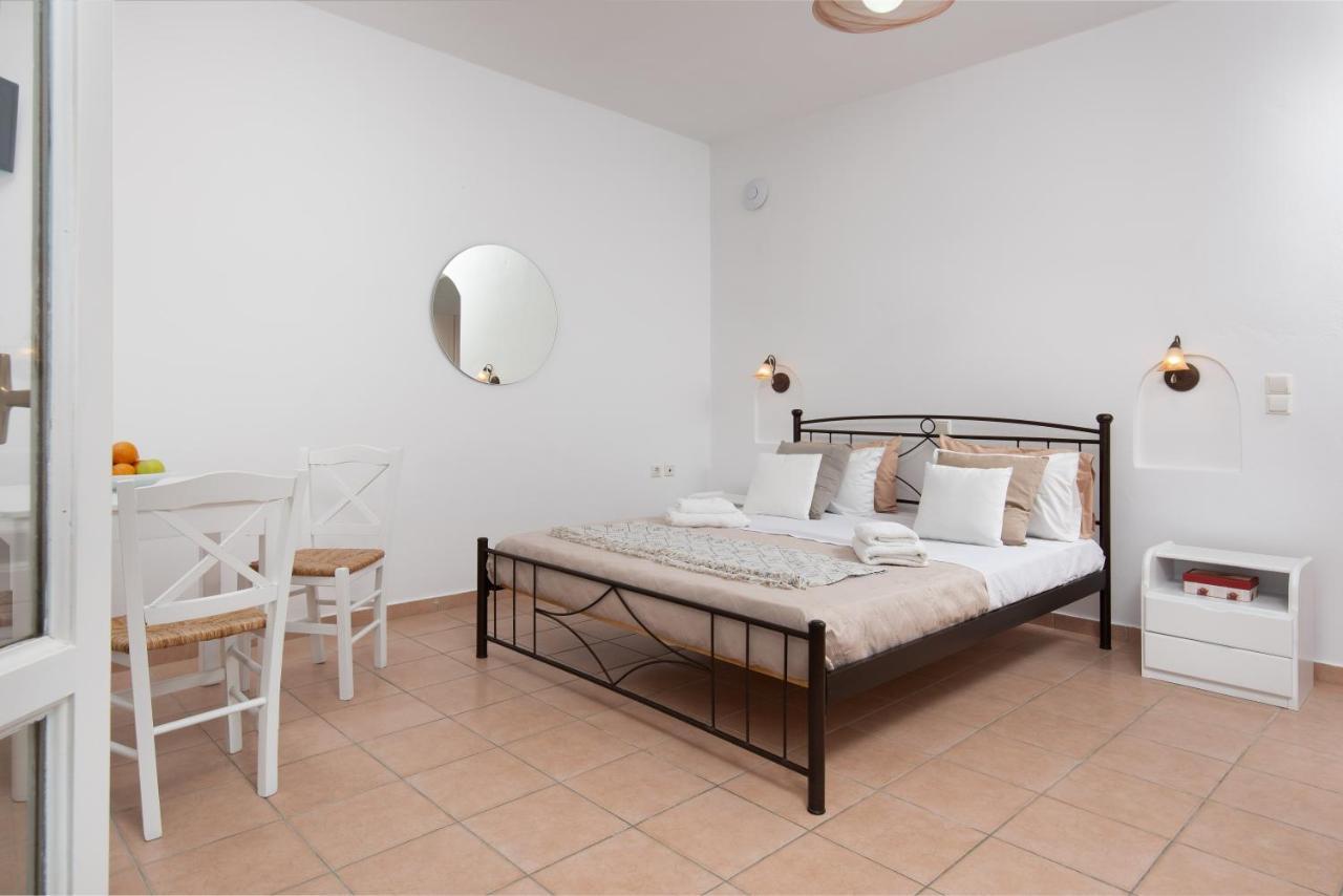 Aqua Naxos Apartments & Suites อาโยส โพรโกปิออส ภายนอก รูปภาพ