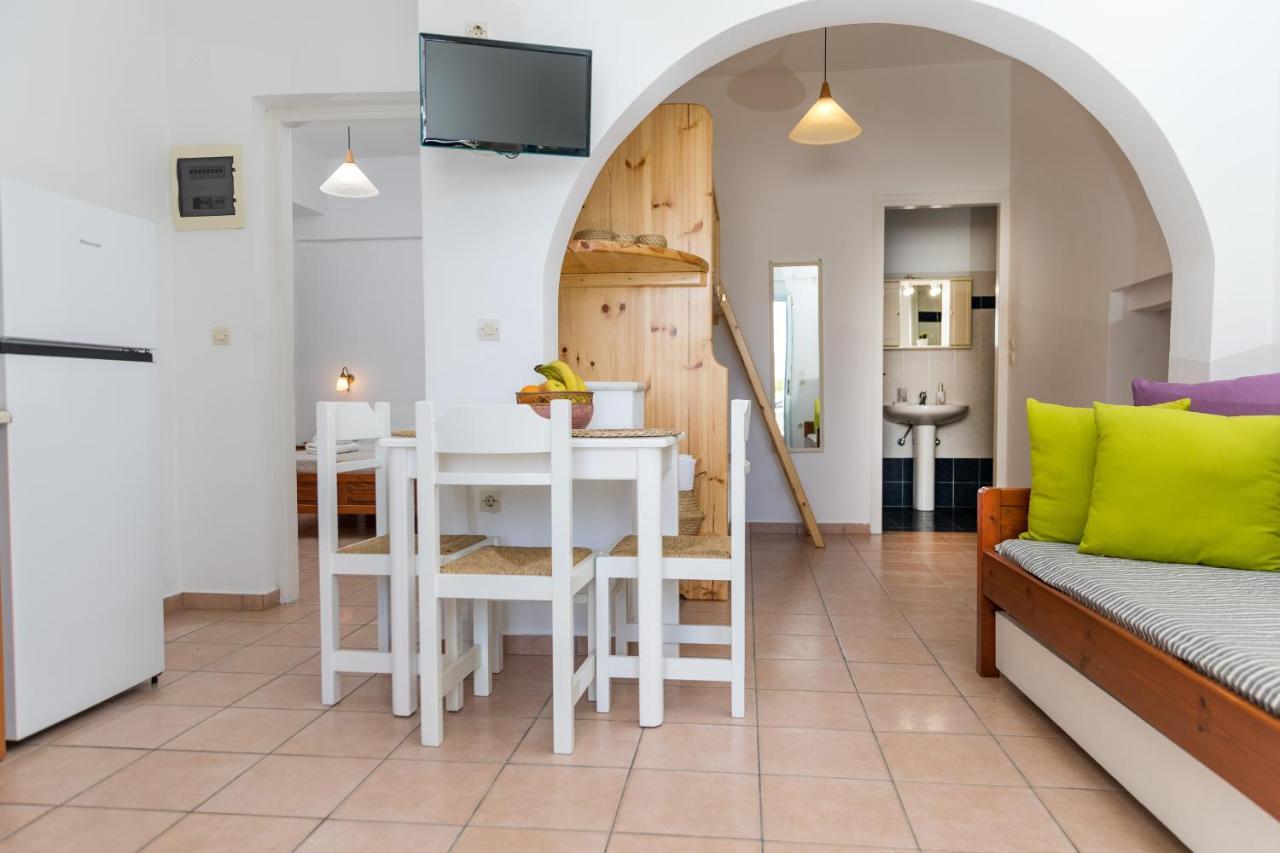 Aqua Naxos Apartments & Suites อาโยส โพรโกปิออส ภายนอก รูปภาพ