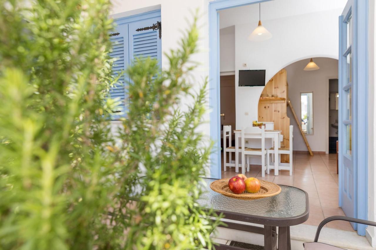 Aqua Naxos Apartments & Suites อาโยส โพรโกปิออส ภายนอก รูปภาพ