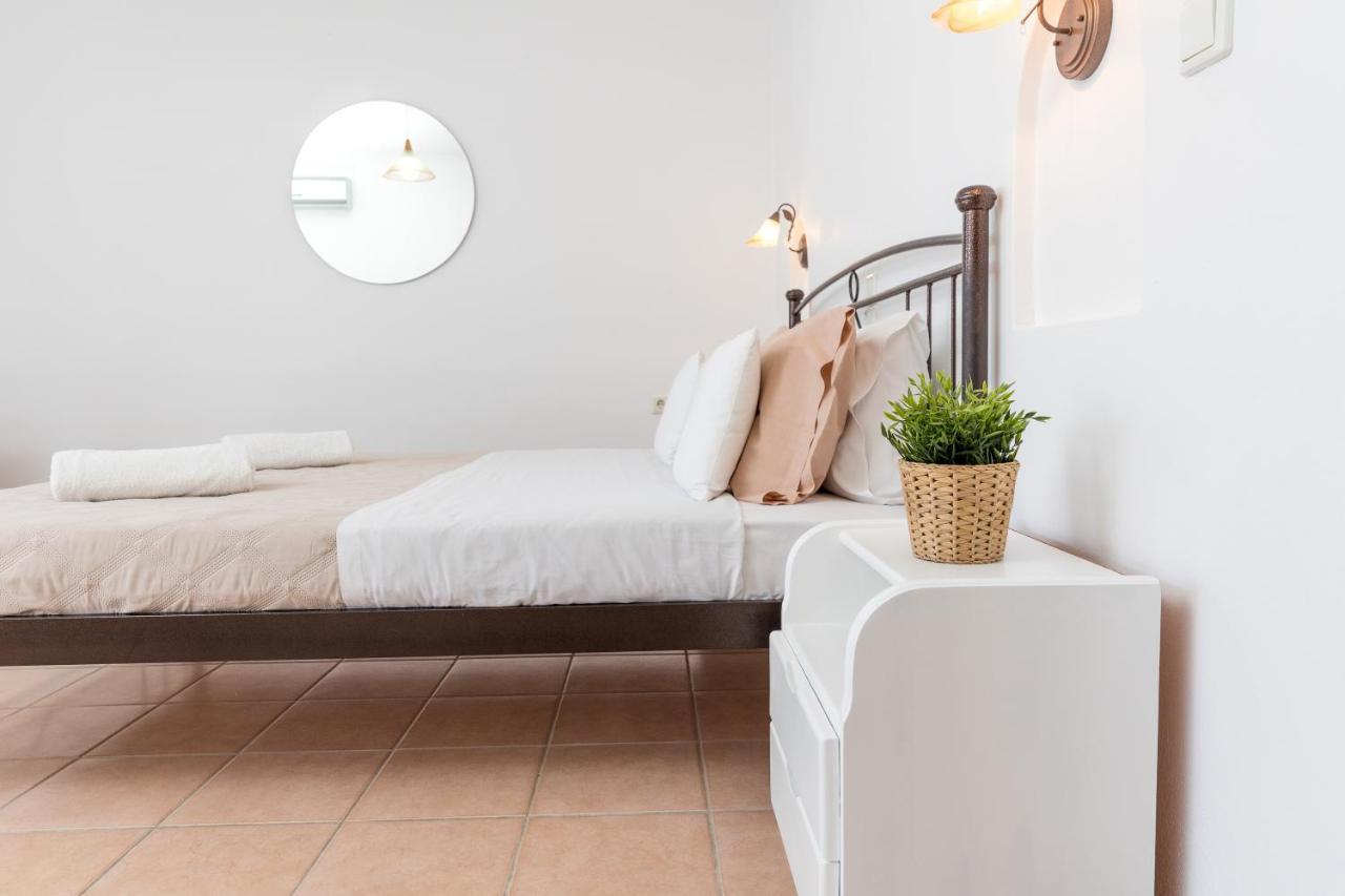 Aqua Naxos Apartments & Suites อาโยส โพรโกปิออส ภายนอก รูปภาพ